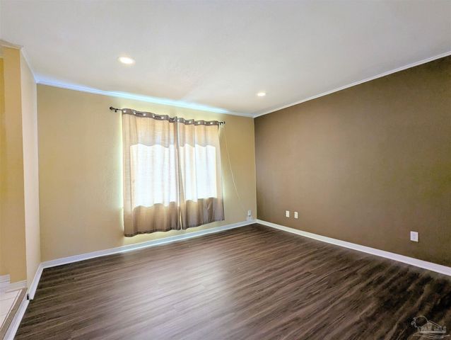 4680 Anchor Ln, Pensacola, FL 32514