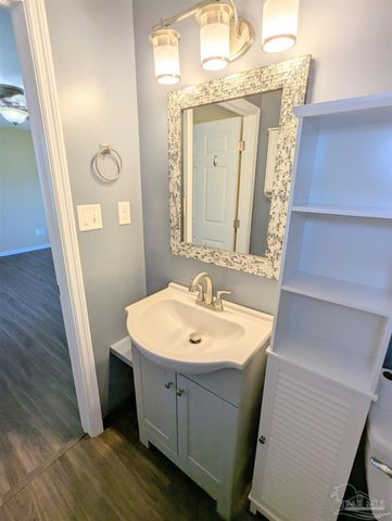 4680 Anchor Ln, Pensacola, FL 32514