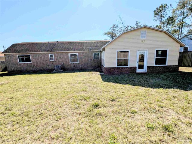 4680 Anchor Ln, Pensacola, FL 32514