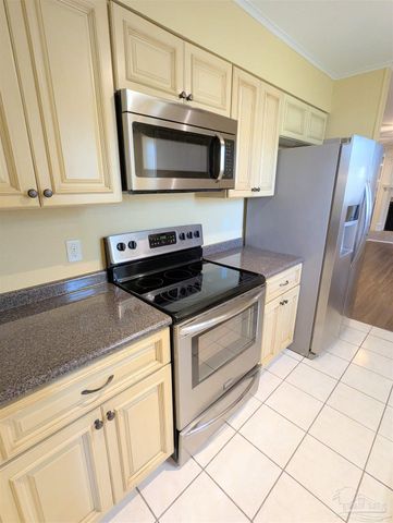 4680 Anchor Ln, Pensacola, FL 32514