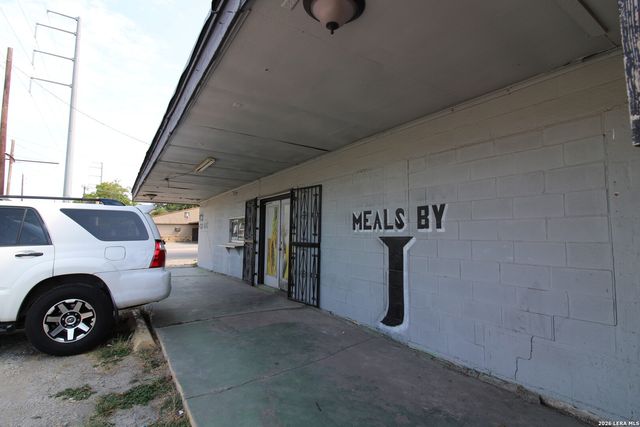 920 West, San Antonio, TX 78201