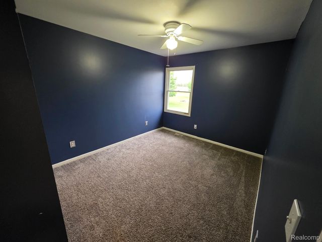 10423 Fowlerville Road, Conway Township, MI 48836