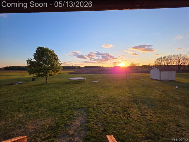 10423 Fowlerville Road, Conway Township, MI 48836