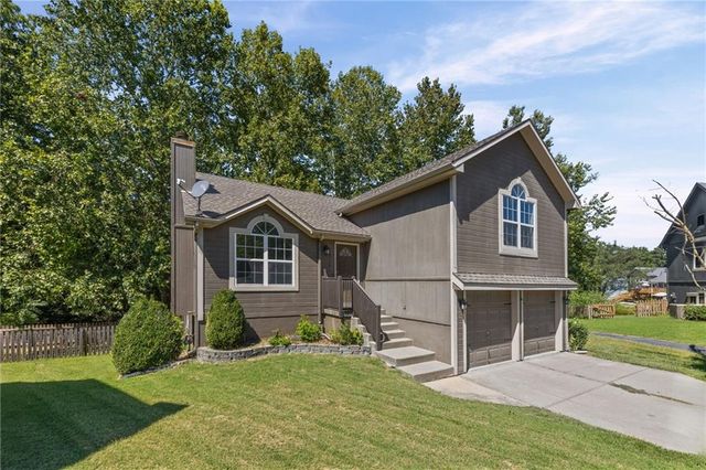 1117 Meadowlark Lane, Liberty, MO 64068