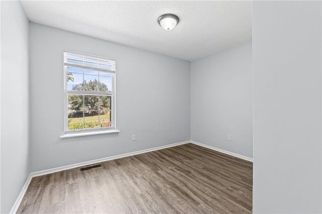 1117 Meadowlark Lane, Liberty, MO 64068