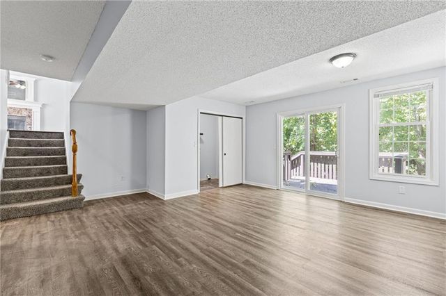 1117 Meadowlark Lane, Liberty, MO 64068
