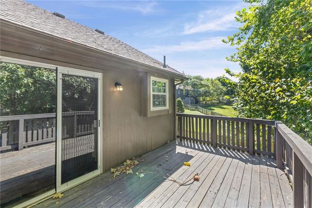 1117 Meadowlark Lane, Liberty, MO 64068