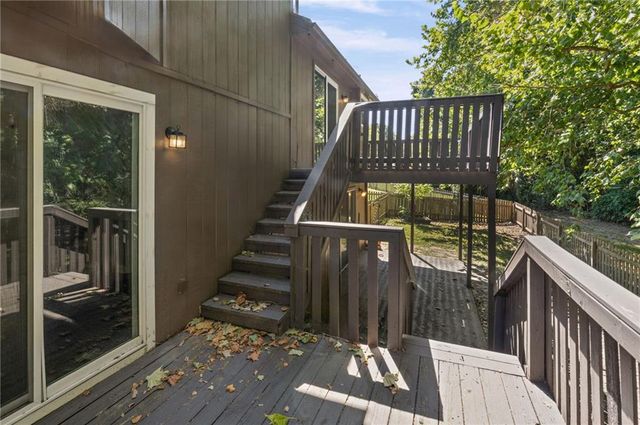 1117 Meadowlark Lane, Liberty, MO 64068