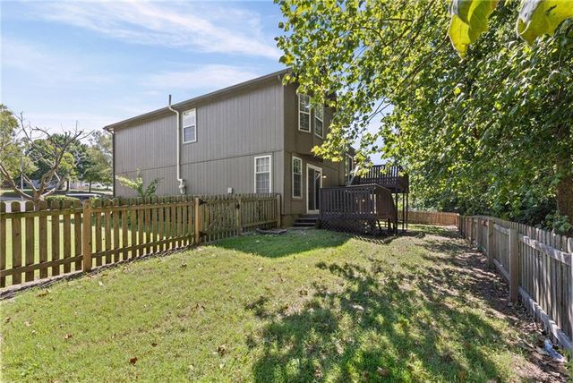 1117 Meadowlark Lane, Liberty, MO 64068