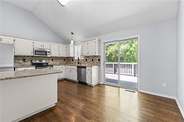 1117 Meadowlark Lane, Liberty, MO 64068