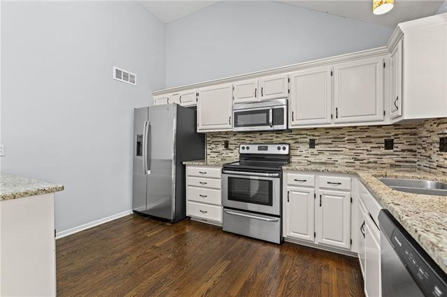 1117 Meadowlark Lane, Liberty, MO 64068