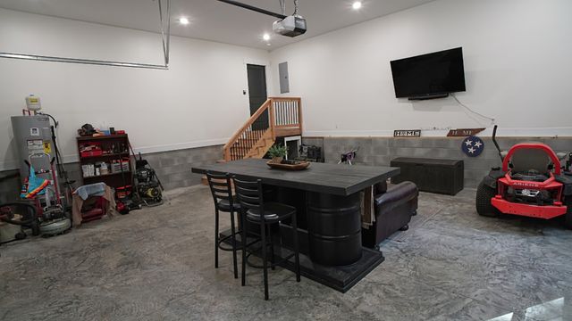 1220 Breeden Rd, Charlotte, TN 37036