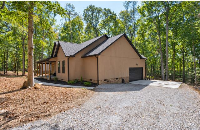 1220 Breeden Rd, Charlotte, TN 37036
