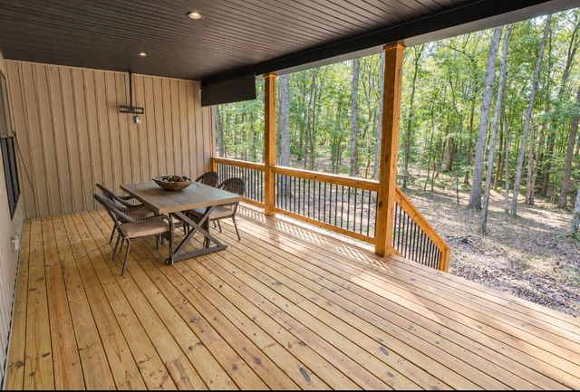 1220 Breeden Rd, Charlotte, TN 37036