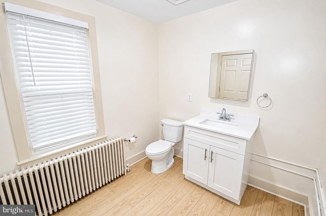402 LAWRENCE ST, Burlington, NJ 08016