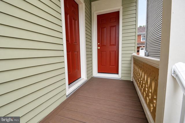 402 LAWRENCE ST, Burlington, NJ 08016