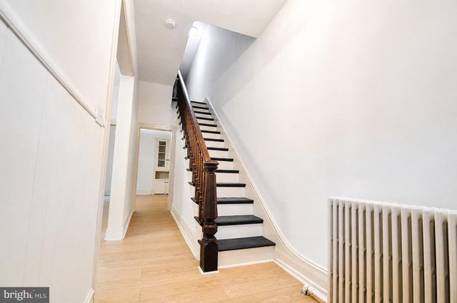 402 LAWRENCE ST, Burlington, NJ 08016