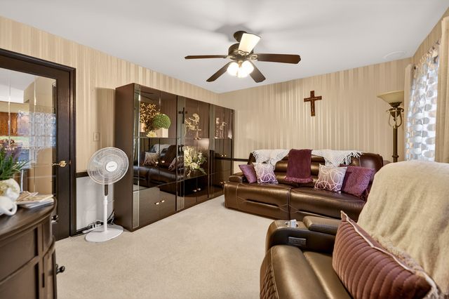 0S775 Madison Street, Winfield, IL 60190