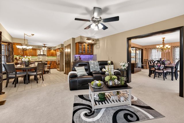 0S775 Madison Street, Winfield, IL 60190