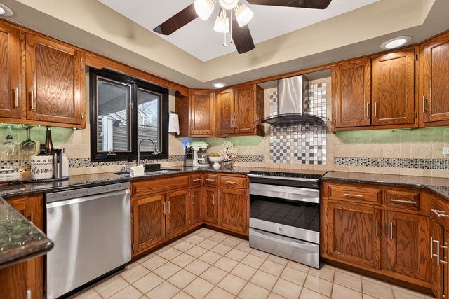 0S775 Madison Street, Winfield, IL 60190