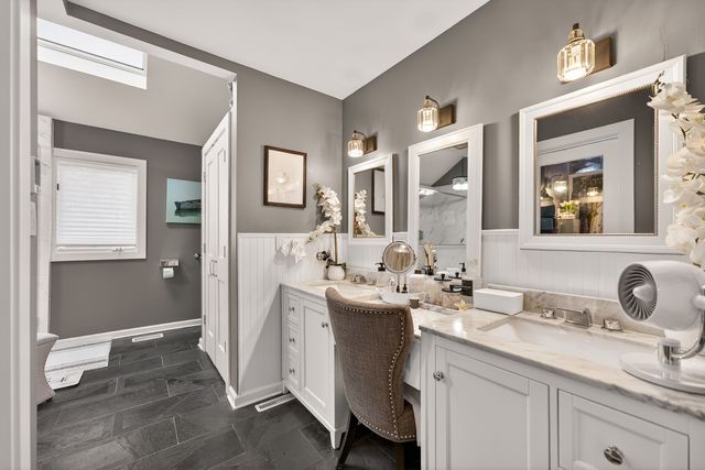 0S775 Madison Street, Winfield, IL 60190