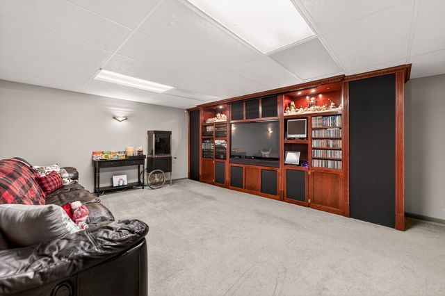 0S775 Madison Street, Winfield, IL 60190