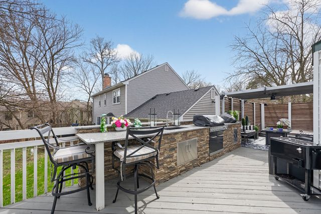 0S775 Madison Street, Winfield, IL 60190