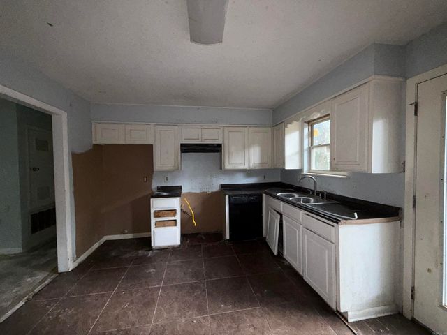 10004 Forester Cove, Little Rock, AR 72209