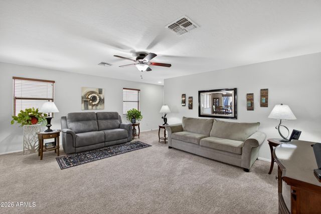 42396 W HALL Drive, Maricopa, AZ 85138