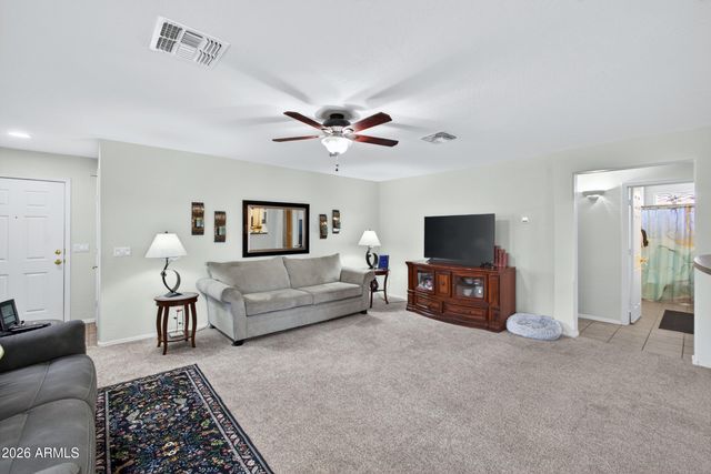 42396 W HALL Drive, Maricopa, AZ 85138