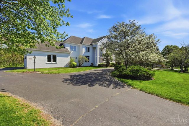 9030 Ambercreek Drive, Amberley, OH 45236