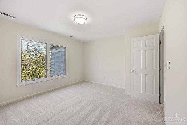9030 Ambercreek Drive, Amberley, OH 45236
