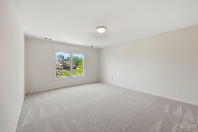 9030 Ambercreek Drive, Amberley, OH 45236