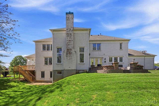 9030 Ambercreek Drive, Amberley, OH 45236