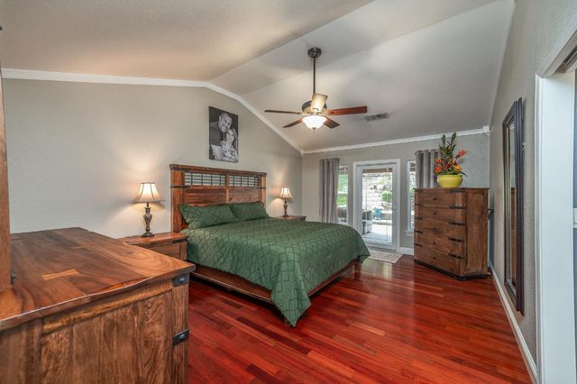1253 River Bluff Dr, Oakdale, CA 95361
