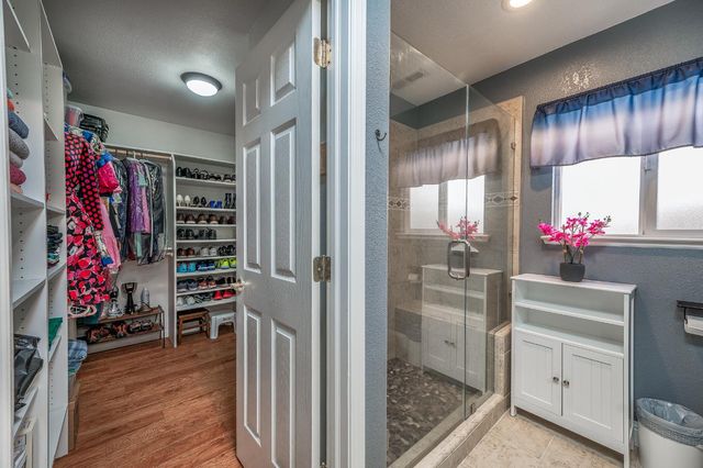 1253 River Bluff Dr, Oakdale, CA 95361