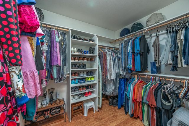 1253 River Bluff Dr, Oakdale, CA 95361