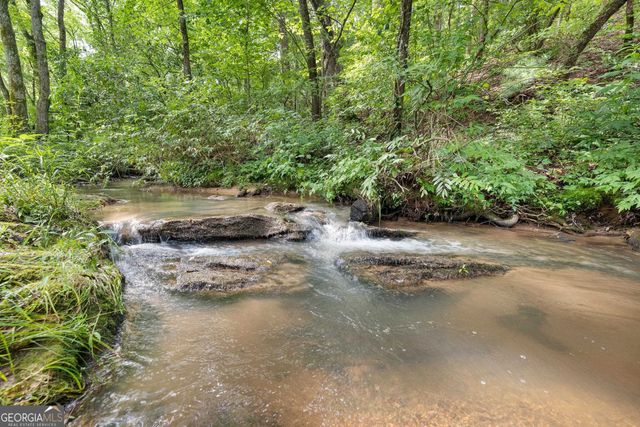 966 Wahoo Creek Road, Murrayville, GA 30564