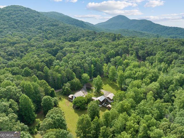 966 Wahoo Creek Road, Murrayville, GA 30564
