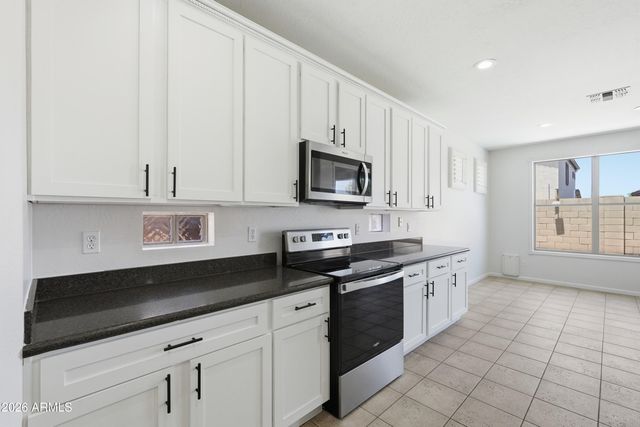 13804 W BANFF Lane, Surprise, AZ 85379