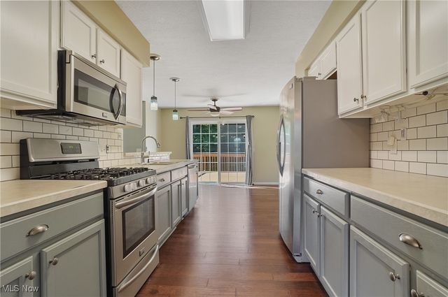 5697 Halwick Drive, Ravenna, OH 44266