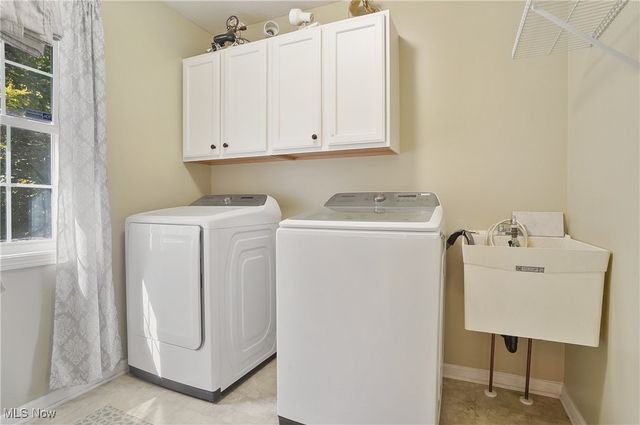 5697 Halwick Drive, Ravenna, OH 44266