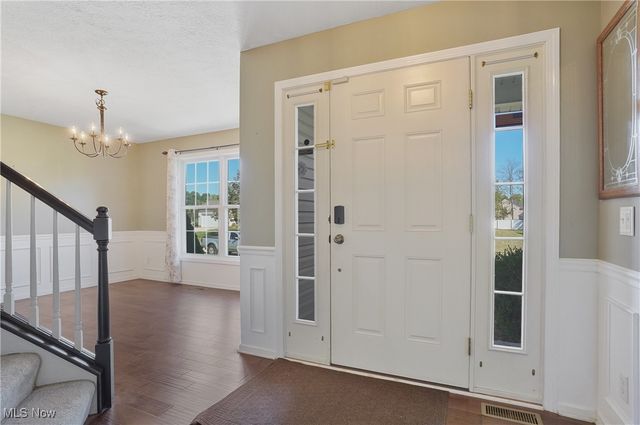 5697 Halwick Drive, Ravenna, OH 44266