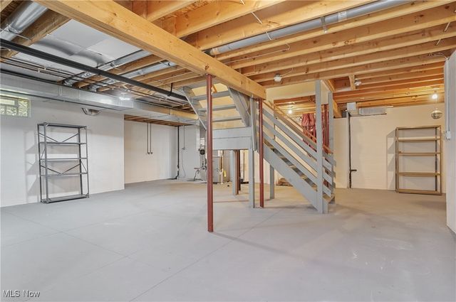 5697 Halwick Drive, Ravenna, OH 44266