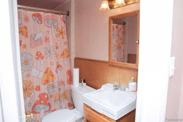 12772 Venness Street, Southgate, MI 48195