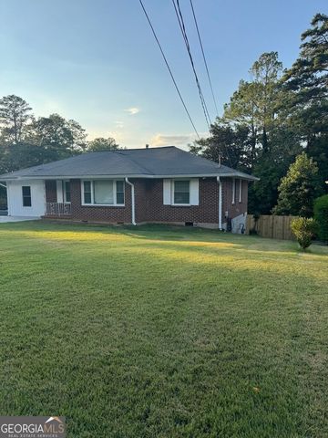 3067 Barksdale Circle, East Point, GA 30344
