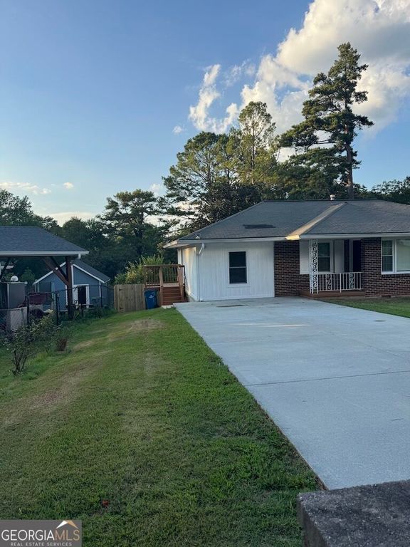 3067 Barksdale Circle, East Point, GA 30344
