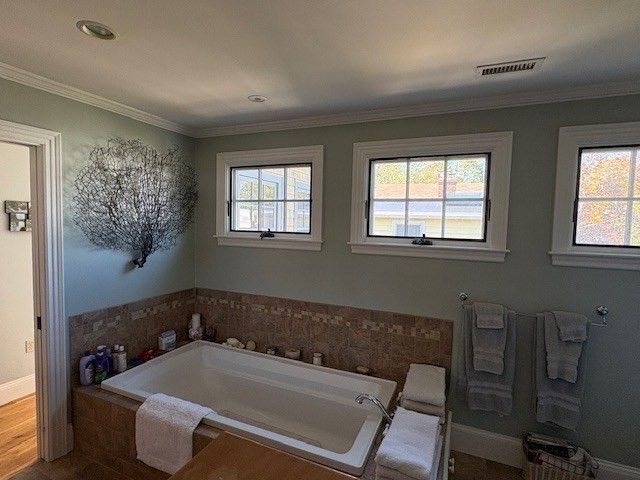 17 Central St, Marblehead, MA 01945