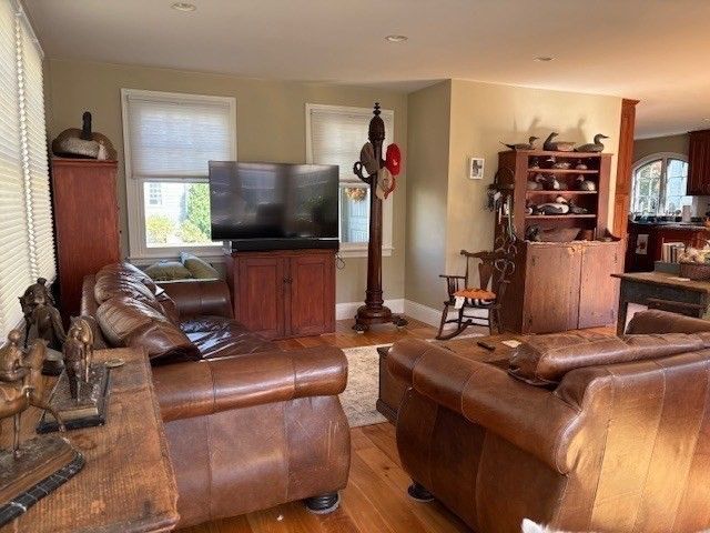 17 Central St, Marblehead, MA 01945