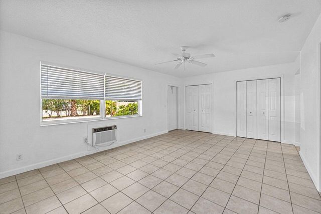 751 Hummingbird Way 1, North Palm Beach, FL 33408